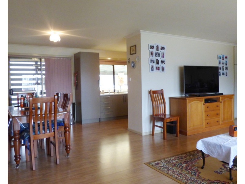 1 Lakin Crescent, Tumby Bay SA 5605