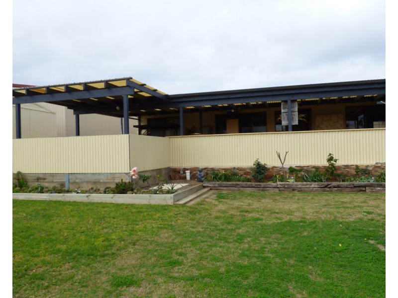 1 Lakin Crescent, Tumby Bay SA 5605