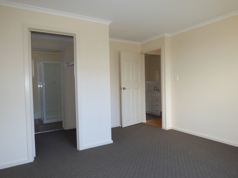 2/25 Henderson Street, Port Lincoln SA 5606