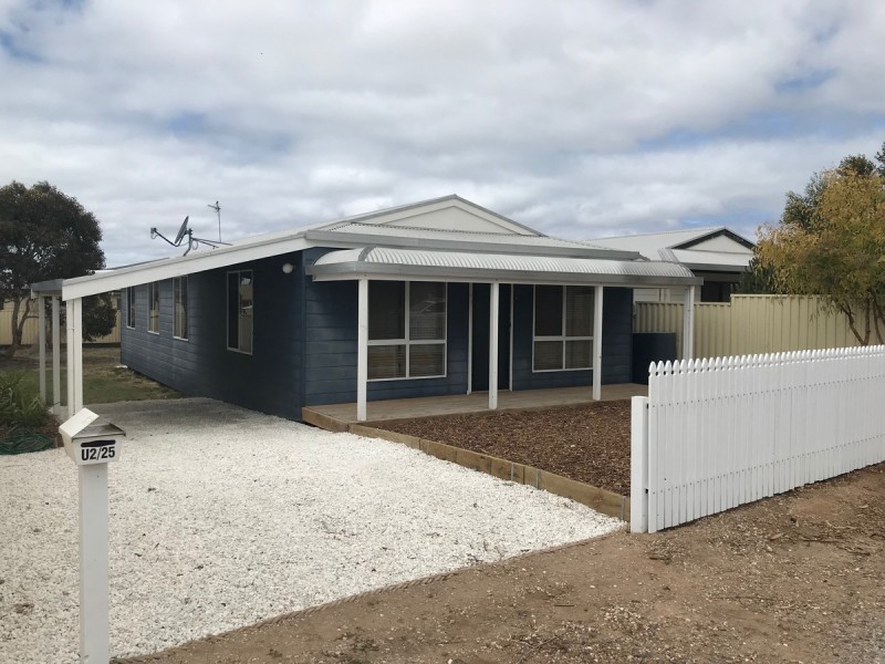 2/25 Henderson Street, Port Lincoln SA 5606