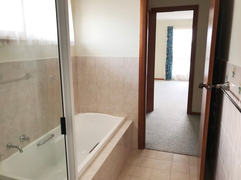 12 Lakin Crescent, Tumby Bay SA 5605