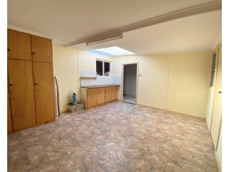 4 Lipson Road, Tumby Bay SA 5605