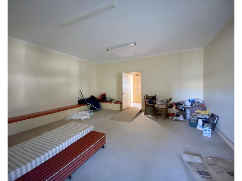 4 Lipson Road, Tumby Bay SA 5605