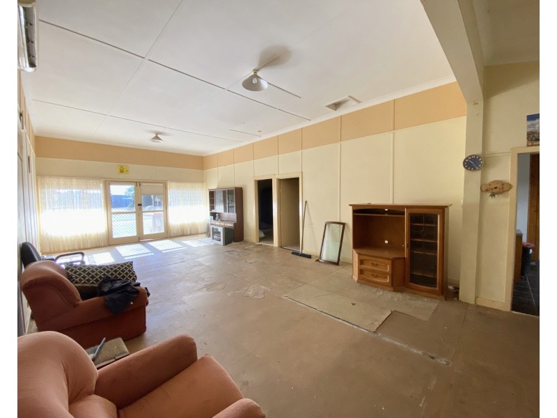 4 Lipson Road, Tumby Bay SA 5605