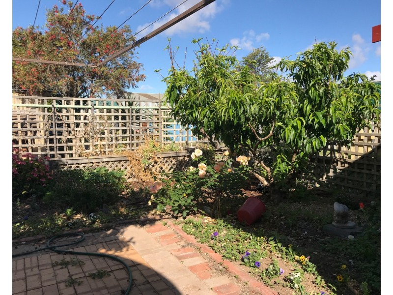 4 Lipson Road, Tumby Bay SA 5605