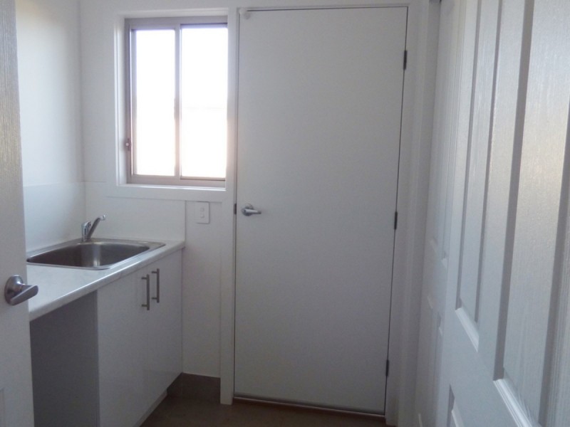 4 Benjamin Road, Poonindie SA 5607