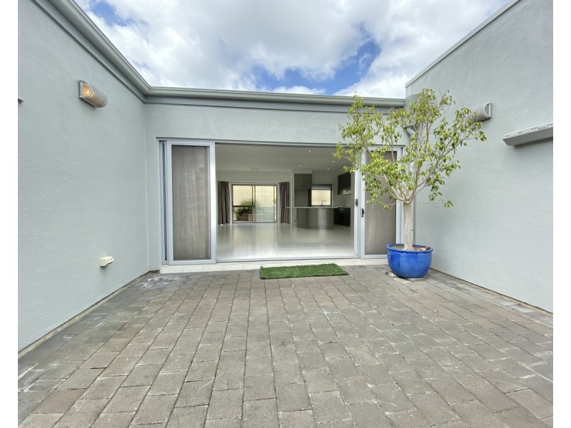 2/11 Romas Way, Port Lincoln SA 5606