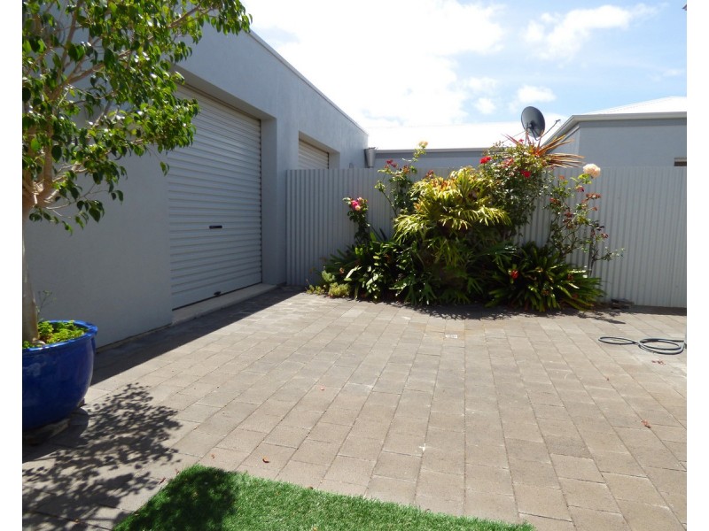2/11 Romas Way, Port Lincoln SA 5606