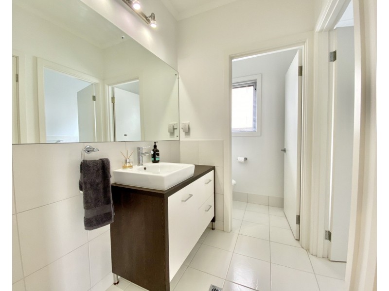 2/11 Romas Way, Port Lincoln SA 5606