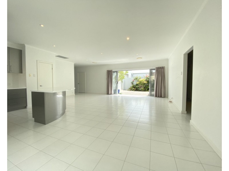 2/11 Romas Way, Port Lincoln SA 5606