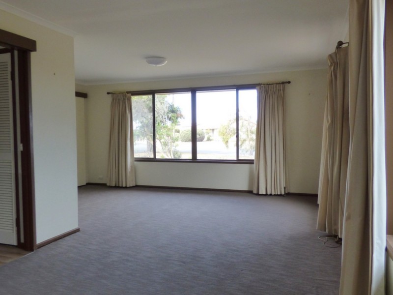 6 Elanora Avenue, Tumby Bay SA 5605