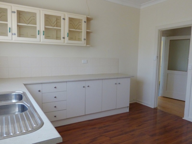 99 London Street, Port Lincoln SA 5606