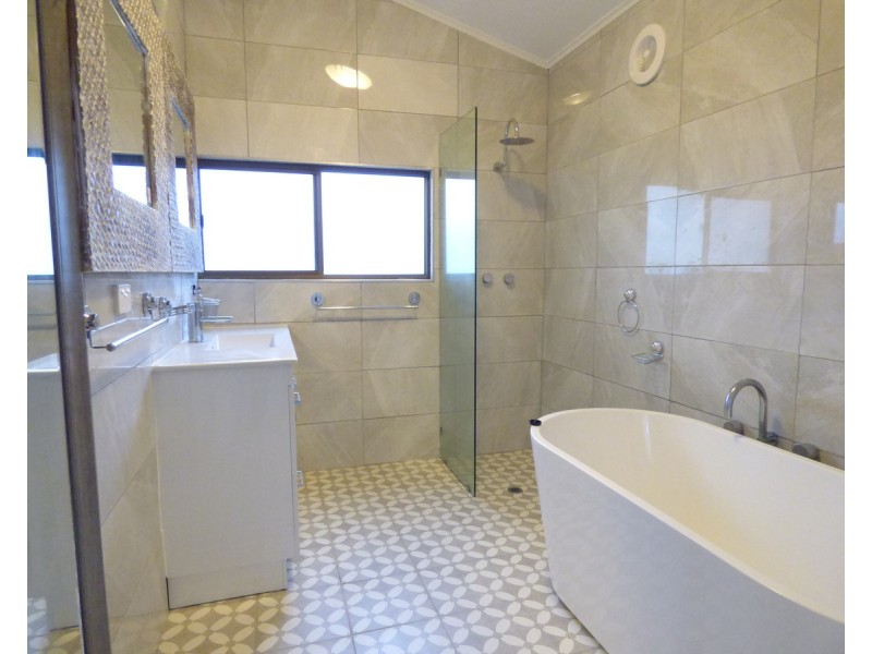 1 Duncan Avenue, Port Lincoln SA 5606