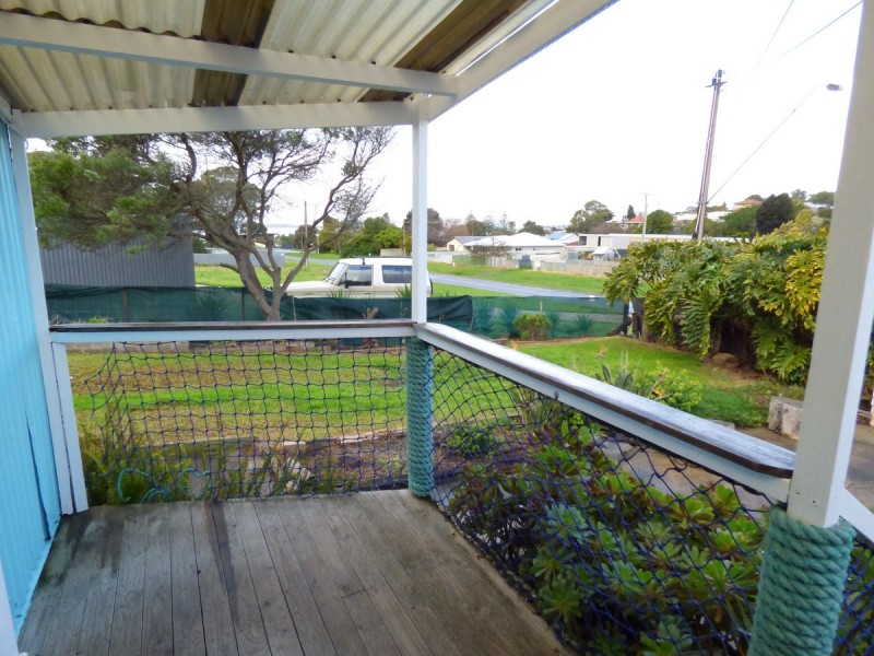 16 Smith Street, Port Lincoln SA 5606