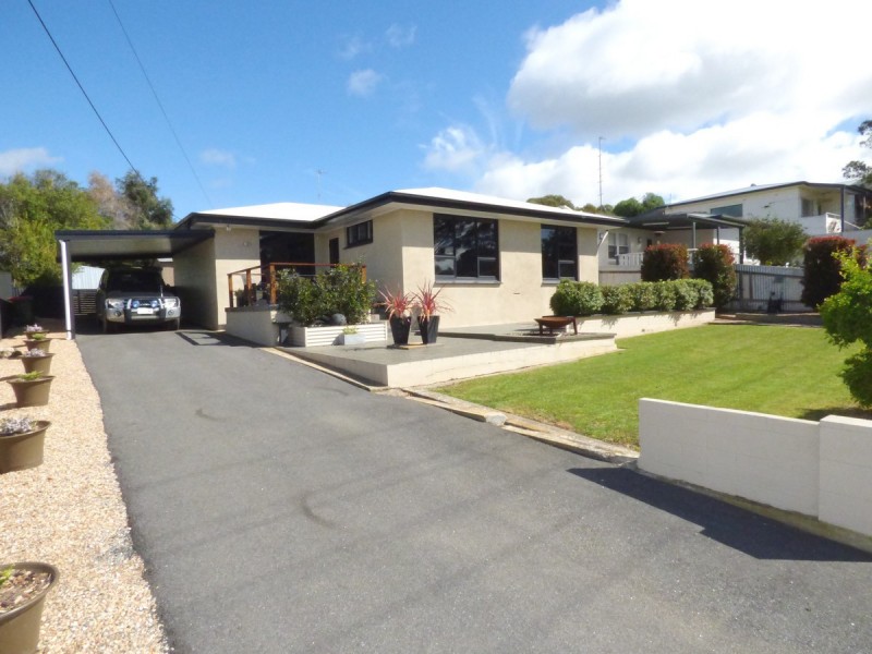 105 Oxford Terrace, Port Lincoln SA 5606
