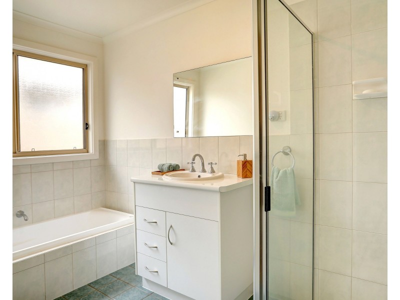 17 Miltalie Avenue, Port Lincoln SA 5606