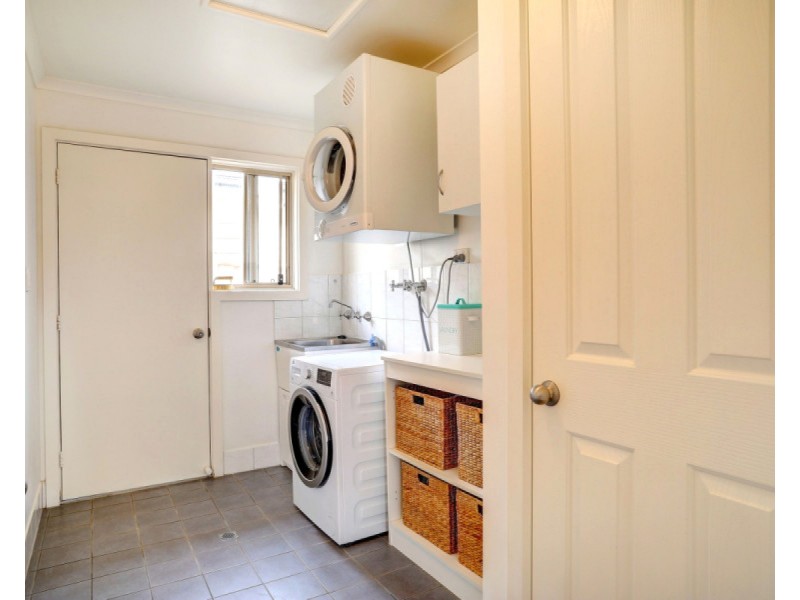 17 Miltalie Avenue, Port Lincoln SA 5606