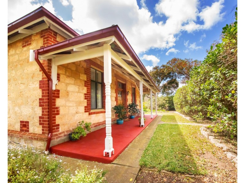 37 Matthew Place, Port Lincoln SA 5606