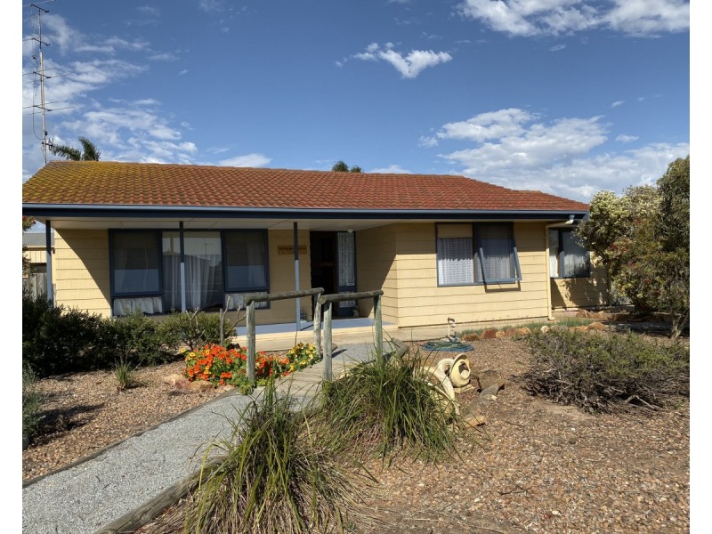 9 Wishart Street, Tumby Bay SA 5605