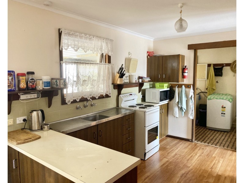 9 Wishart Street, Tumby Bay SA 5605