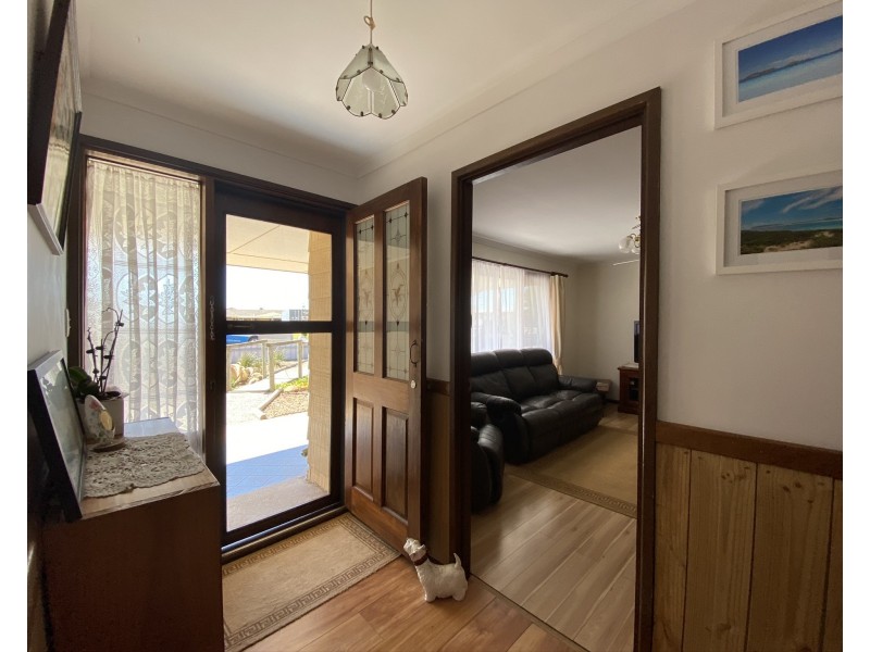 9 Wishart Street, Tumby Bay SA 5605