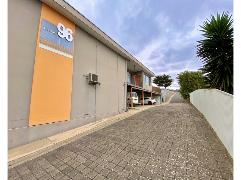 1/96 Lincoln Highway, Port Lincoln SA 5606