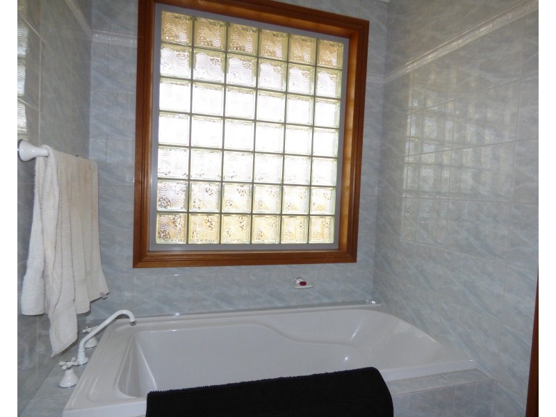 24 Springfield Drive, Port Lincoln SA 5606