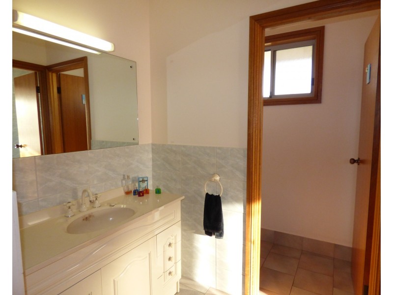 24 Springfield Drive, Port Lincoln SA 5606