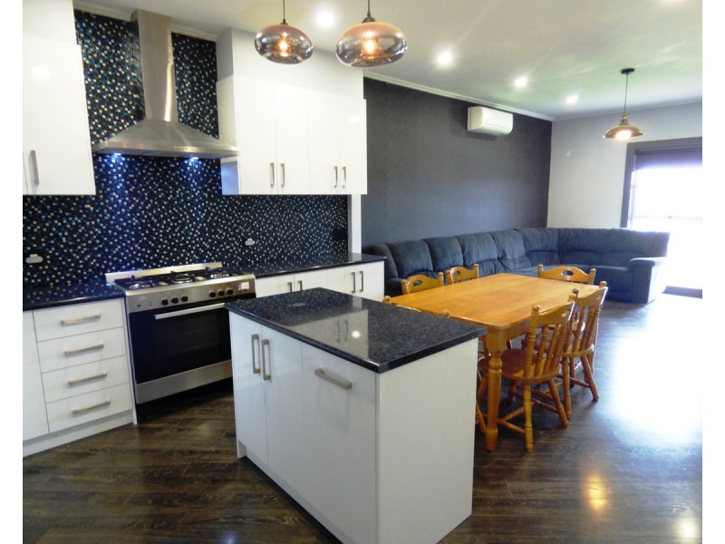 10 Moonta Crescent, Port Lincoln SA 5606