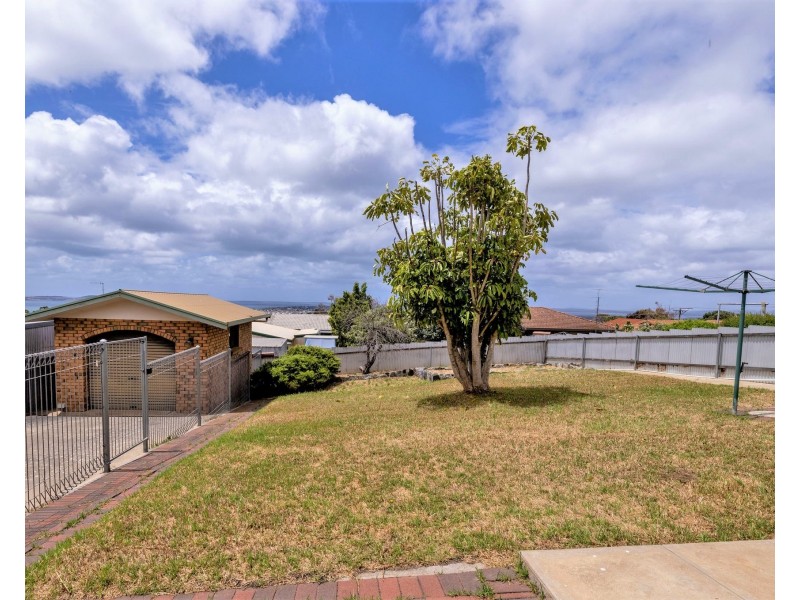 18 Hilltop Drive, Port Lincoln SA 5606