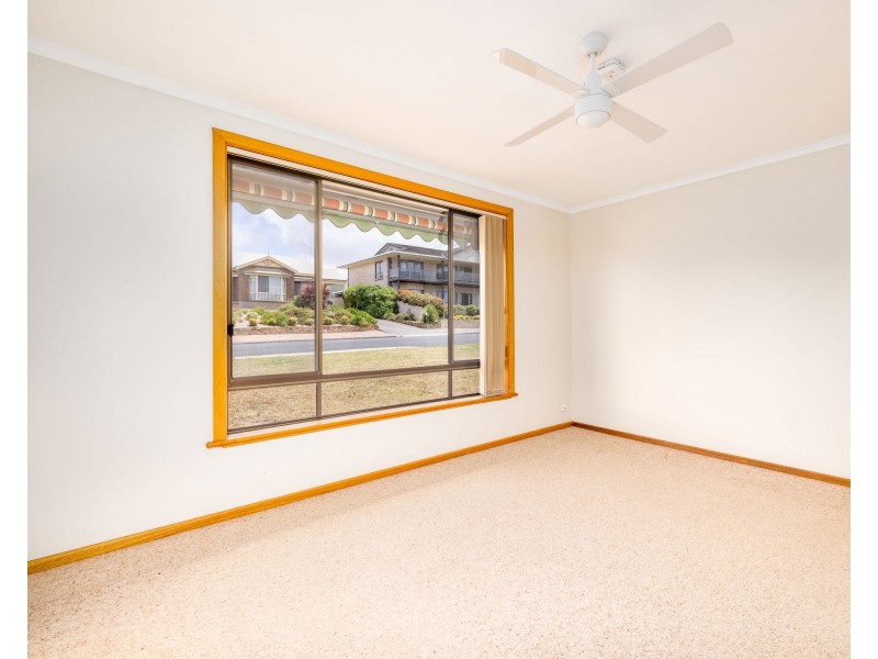 18 Hilltop Drive, Port Lincoln SA 5606