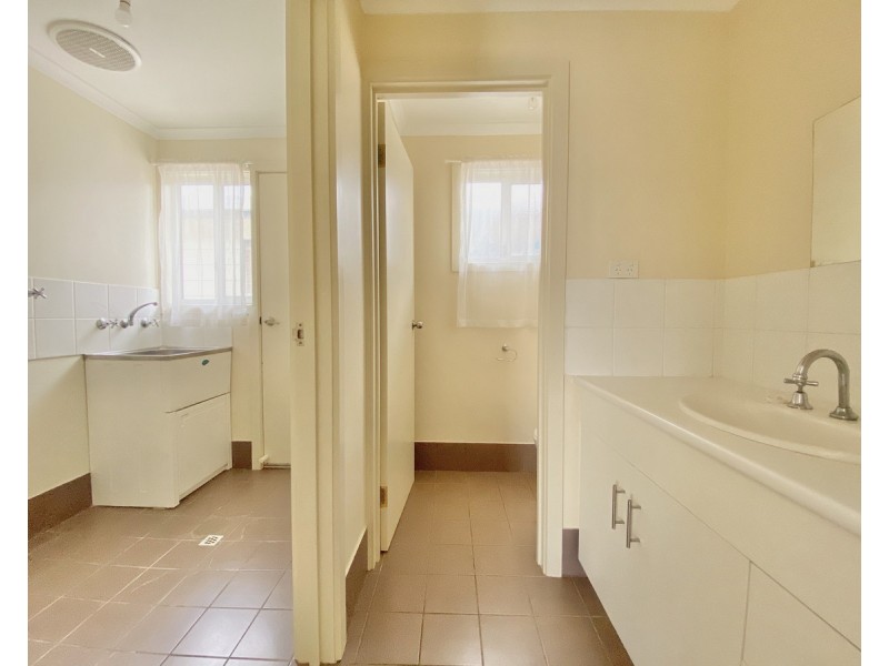 2/25 Henderson Street, Port Lincoln SA 5606