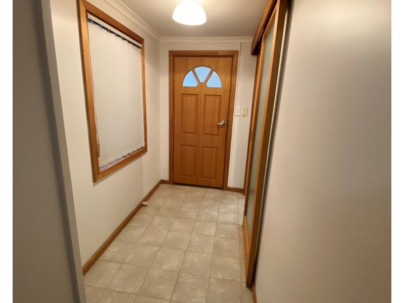 16 Central Street, Louth Bay SA 5607