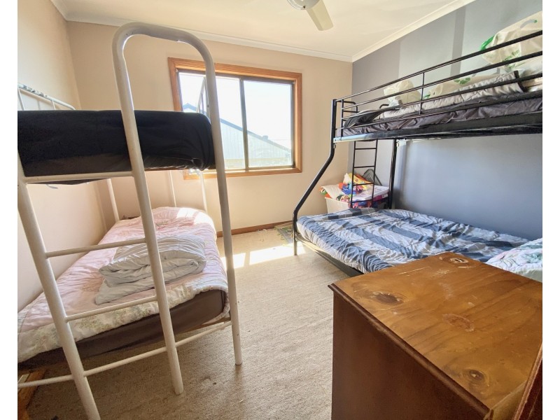 8 Highview Drive, Port Lincoln SA 5606