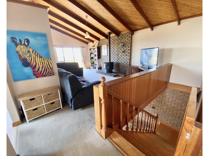 8 Highview Drive, Port Lincoln SA 5606