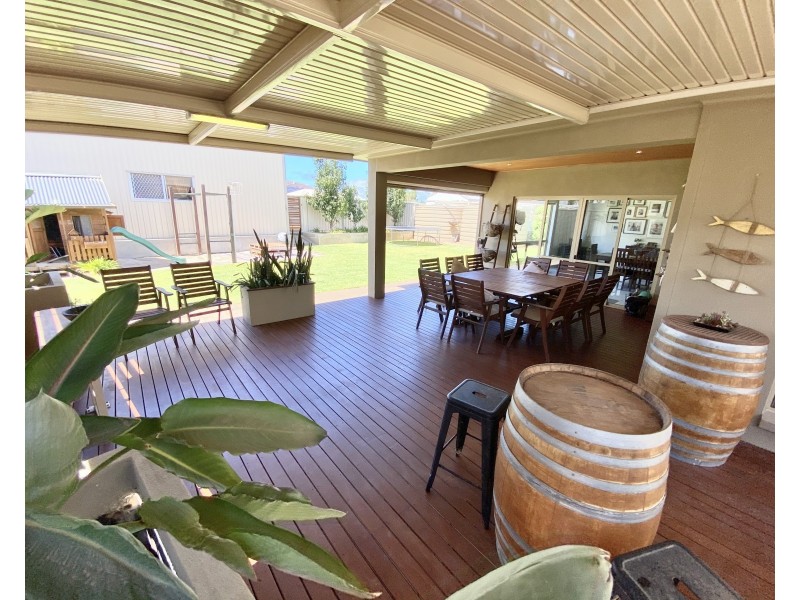 14 Freeman Street, Tumby Bay SA 5605