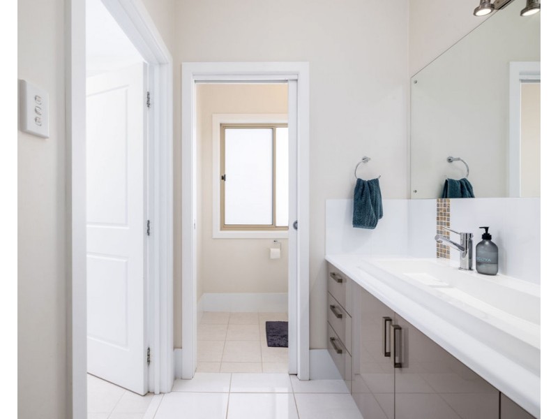 14 Freeman Street, Tumby Bay SA 5605