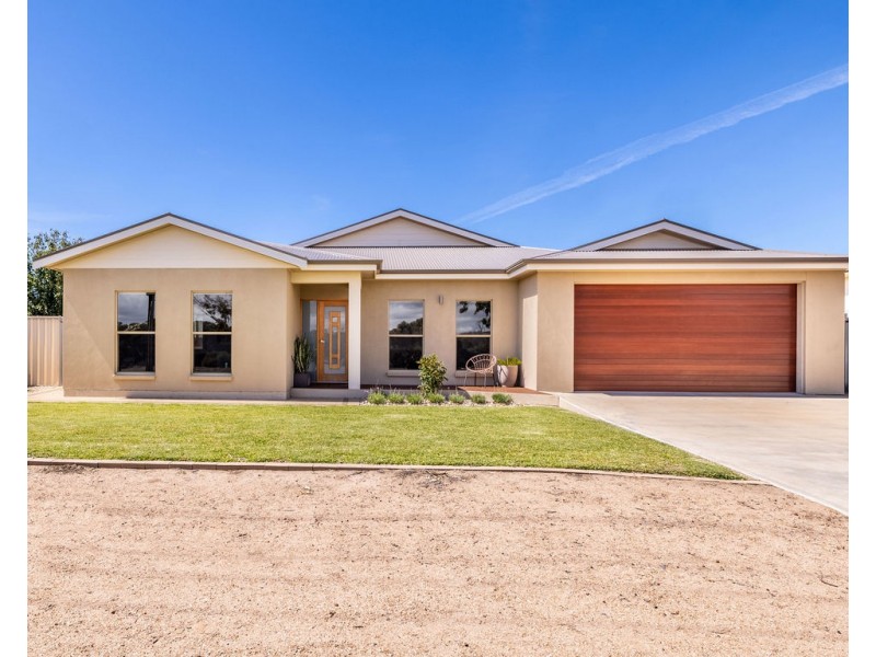 14 Freeman Street, Tumby Bay SA 5605