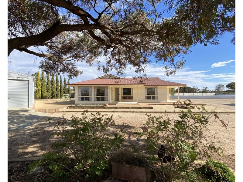 6 Chalmers Road, Port Neill SA 5604