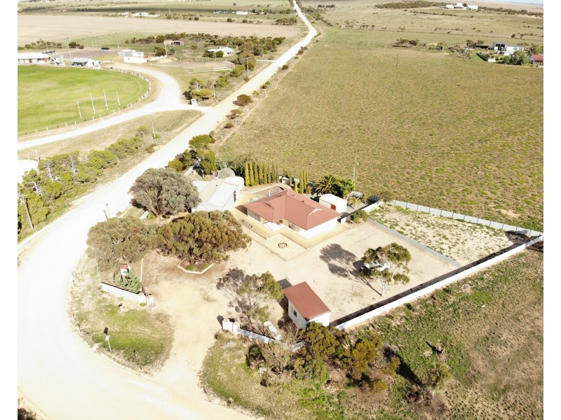 6 Chalmers Road, Port Neill SA 5604