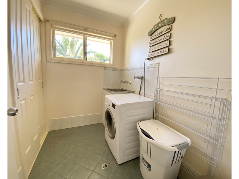 6 Chalmers Road, Port Neill SA 5604