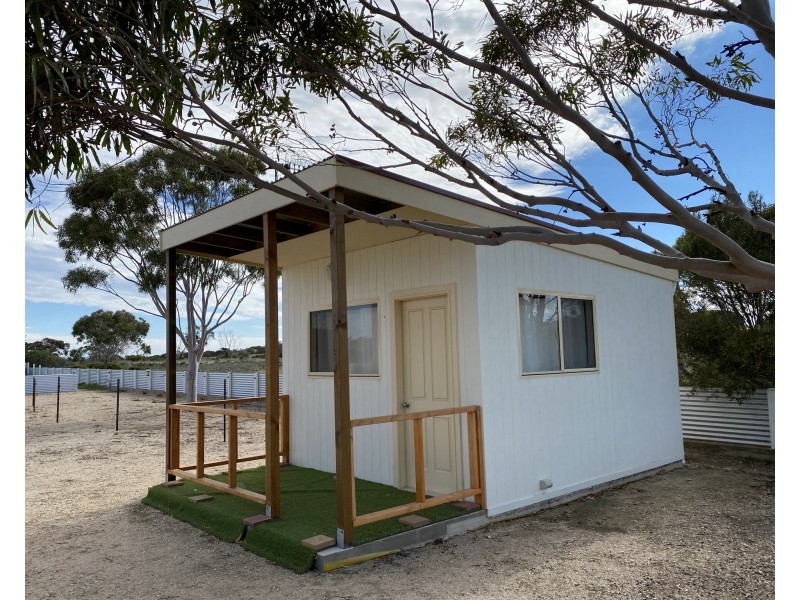 6 Chalmers Road, Port Neill SA 5604