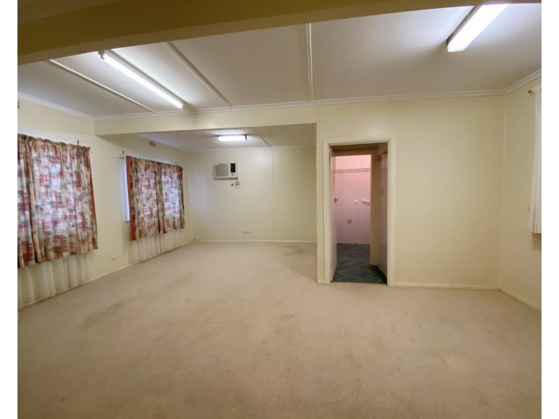 16 Central Street, Louth Bay SA 5607