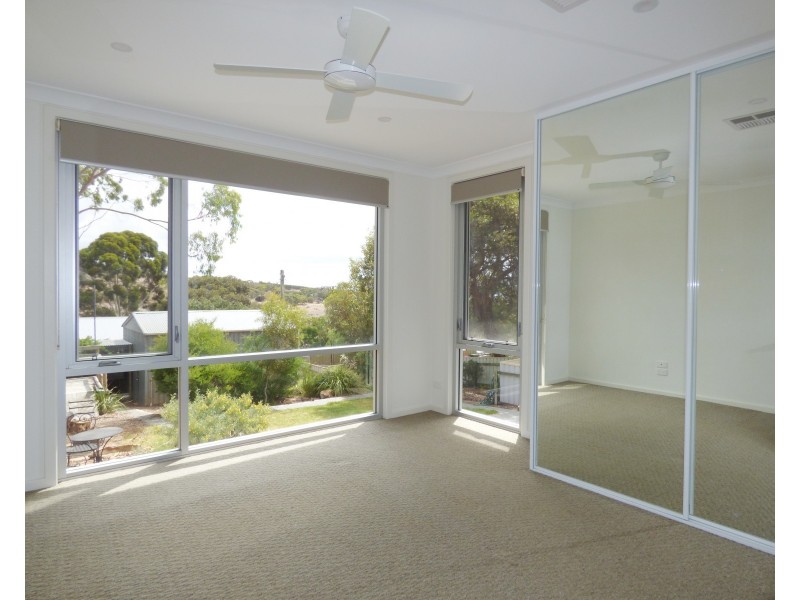 18 Miltalie Avenue, Port Lincoln SA 5606