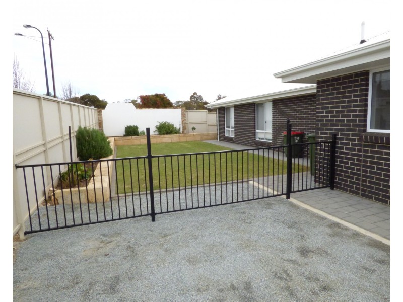 2 Azure Close, Port Lincoln SA 5606