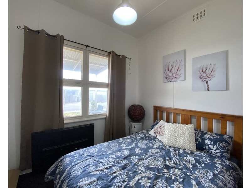 12 Elfrieda Drive, Tumby Bay SA 5605