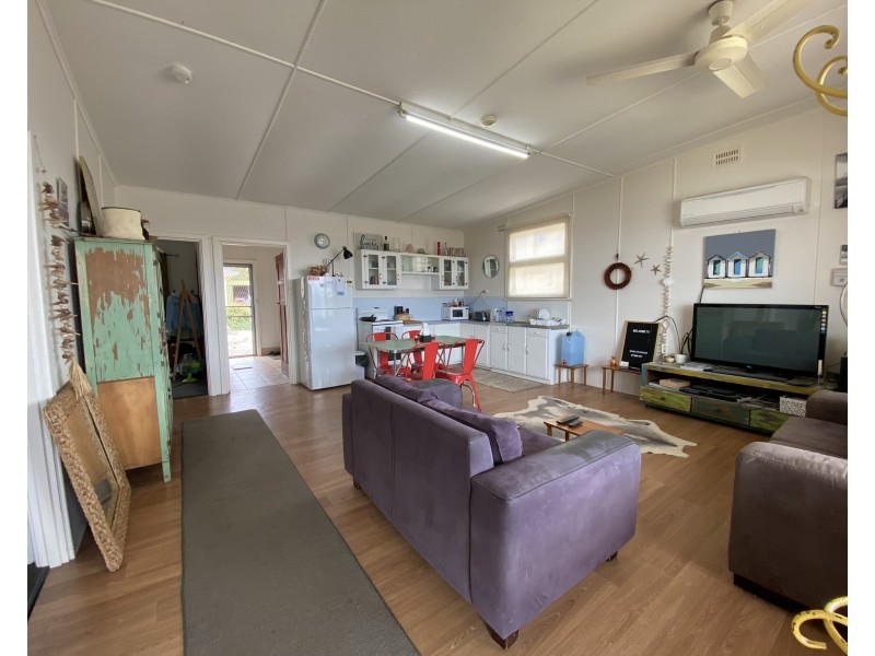 12 Elfrieda Drive, Tumby Bay SA 5605