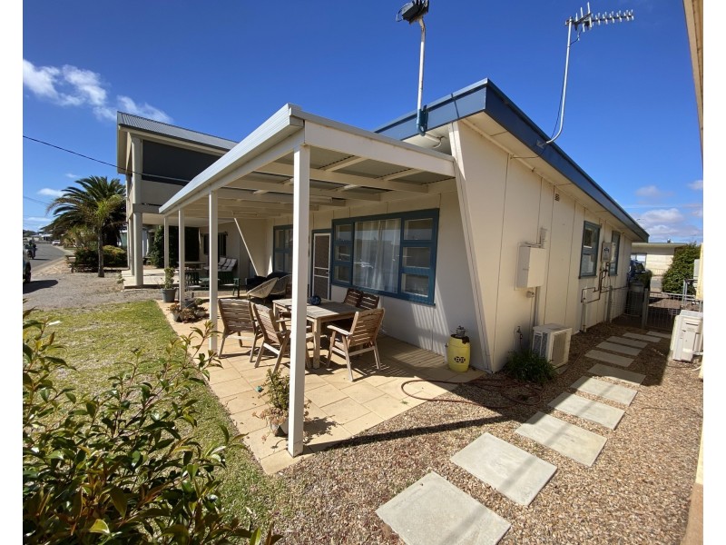 12 Elfrieda Drive, Tumby Bay SA 5605