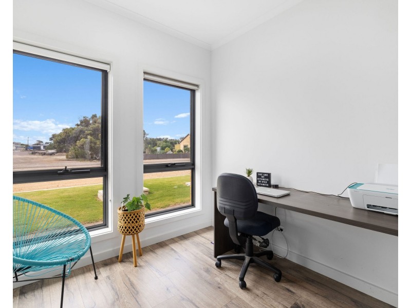 33 Church Street, Tumby Bay SA 5605