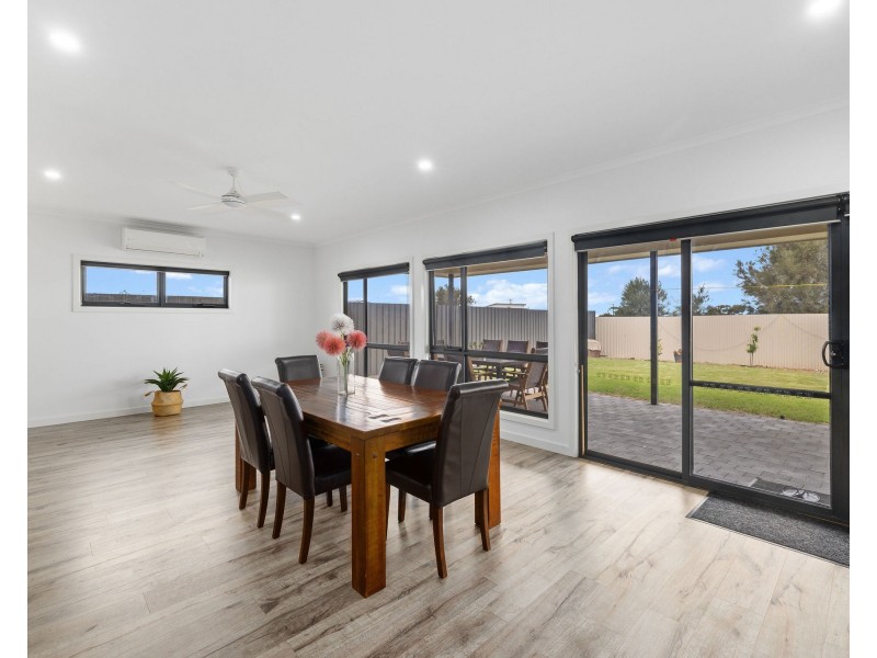 33 Church Street, Tumby Bay SA 5605